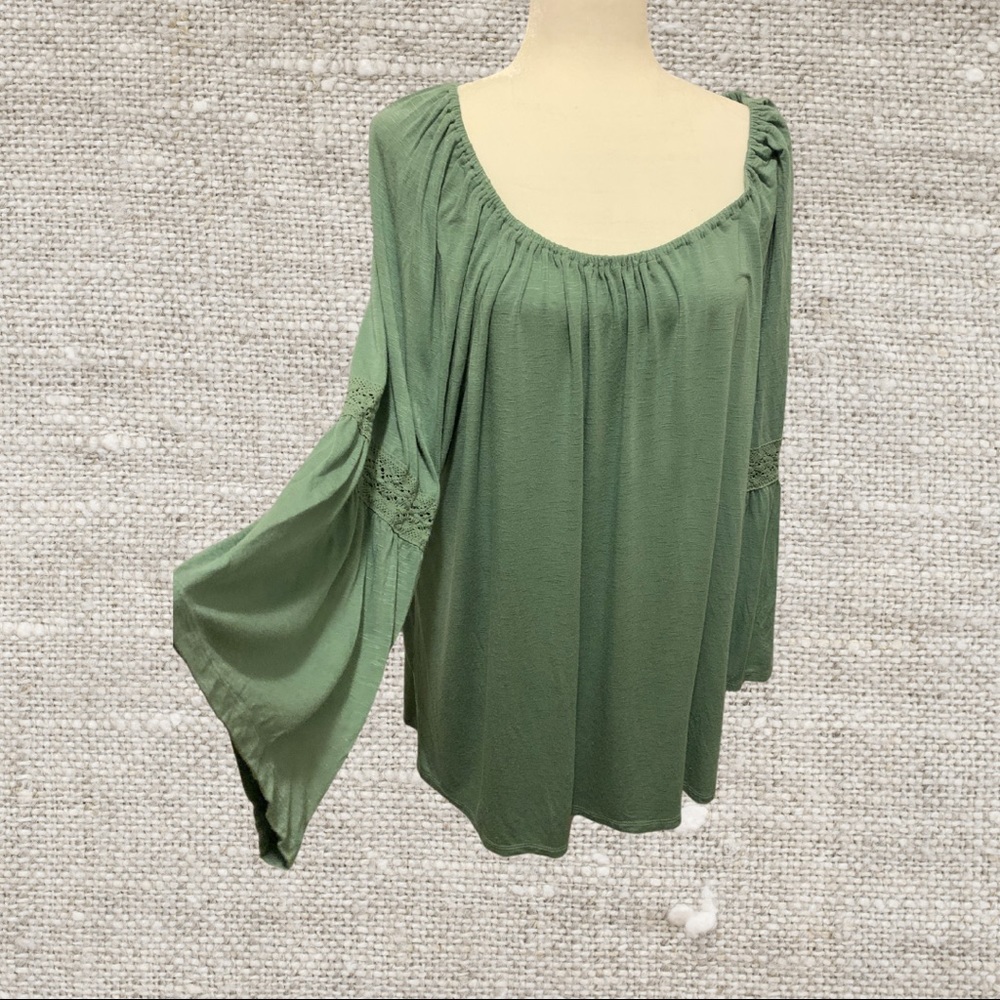 Sage green bell sleeve top 3x